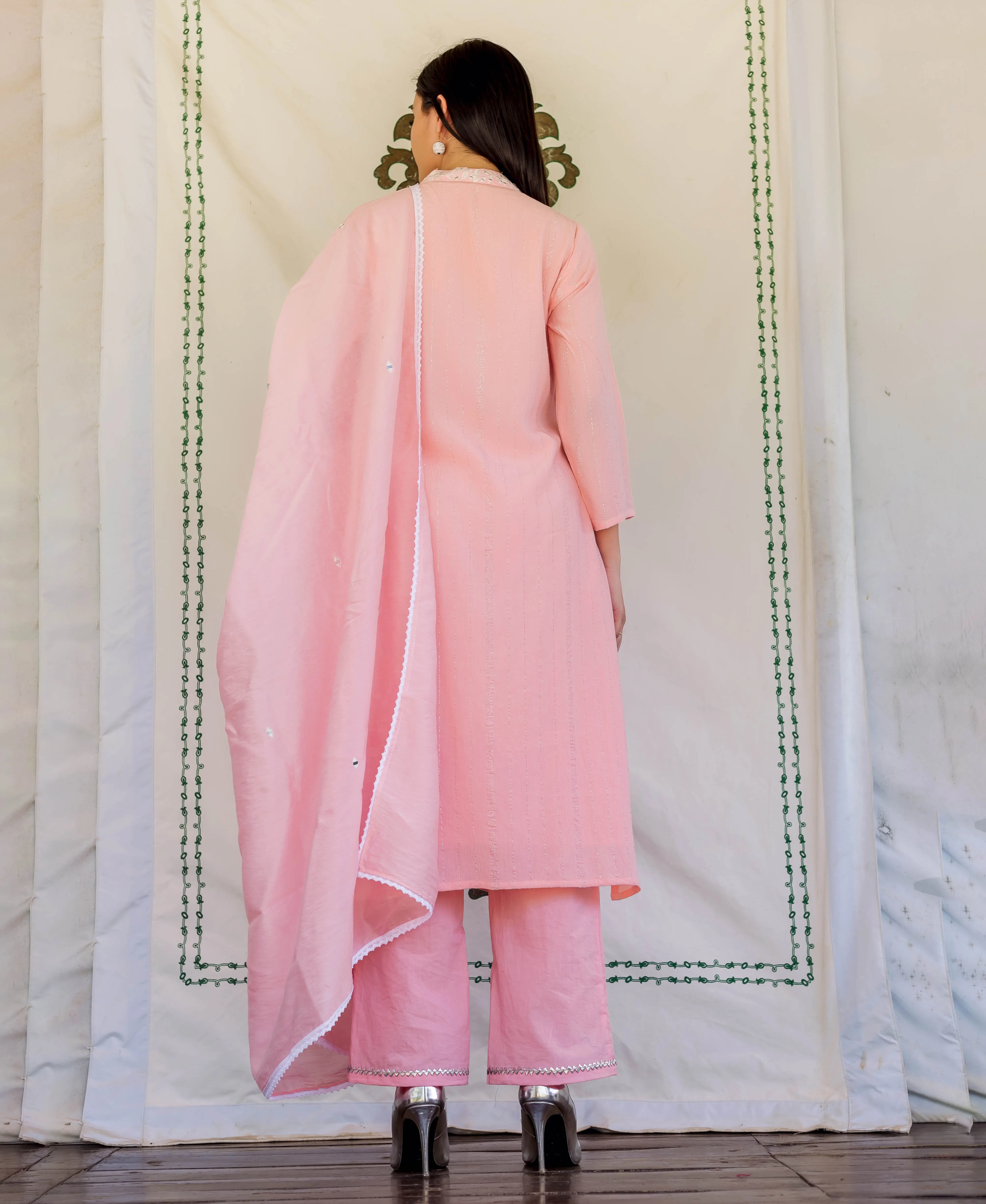 Aria Pink Embroidery Straight Kurta