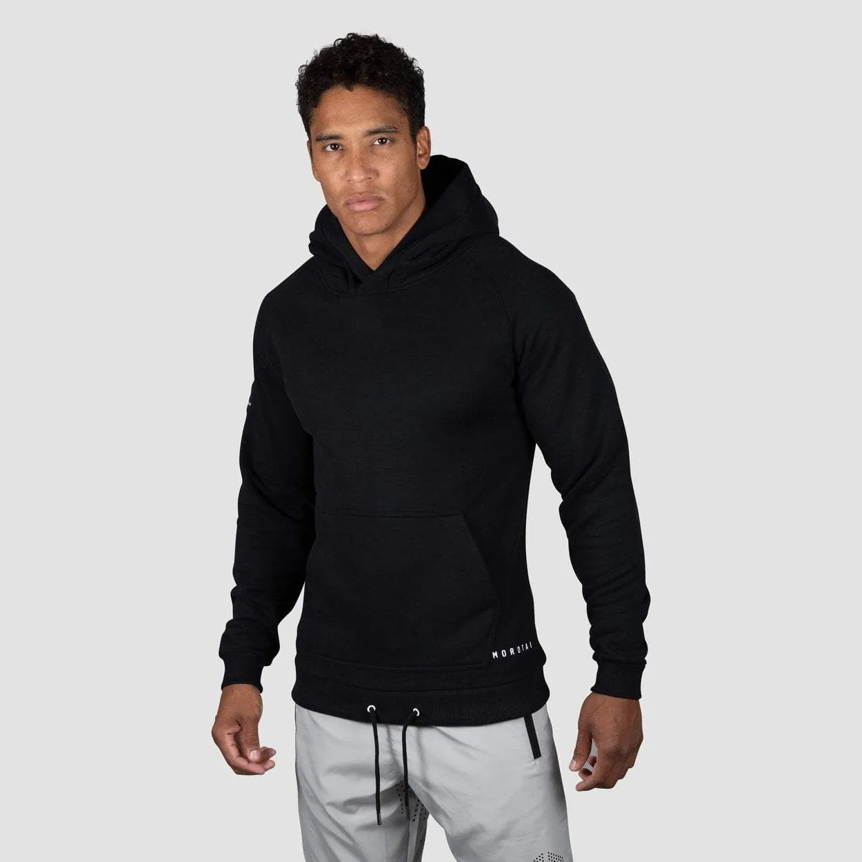 Felpa nero scuro da uomo con cappuccio Kimo Hoodie con tasca a marsupio Morotai