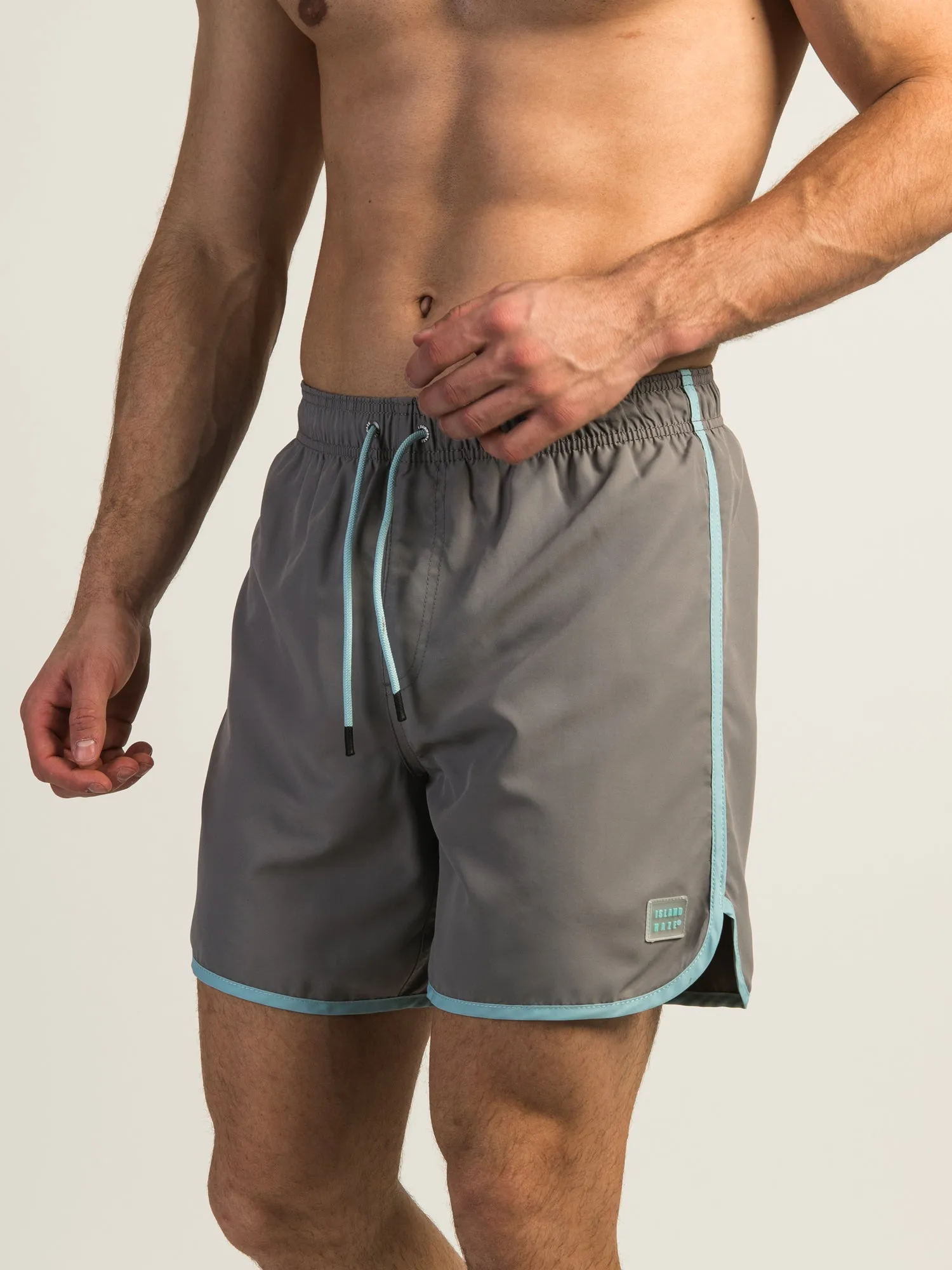 ISLAND HAZE 7 SCALLOP SHORT