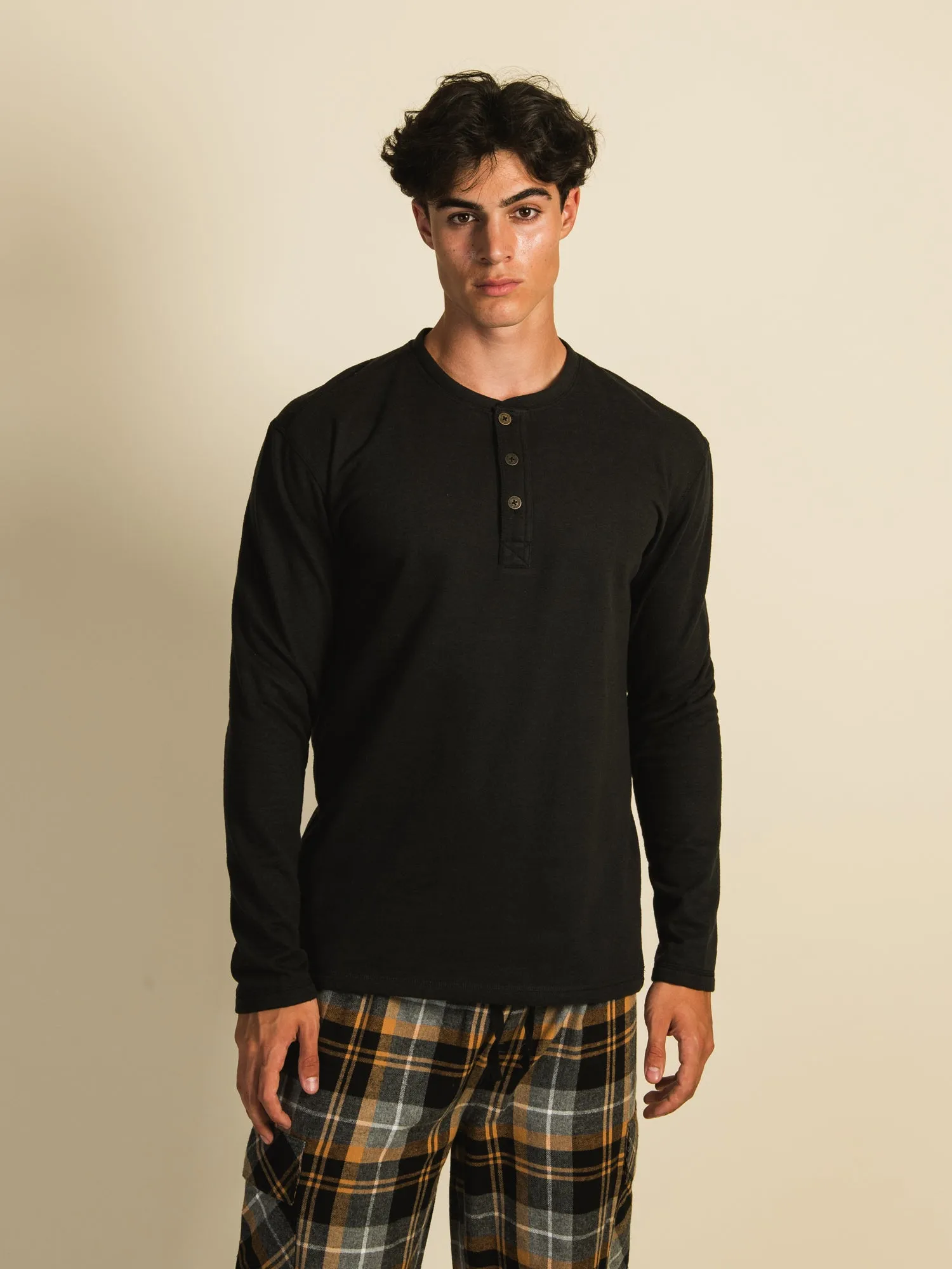 KOLBY HUGH LONG SLEEVE HENLEY