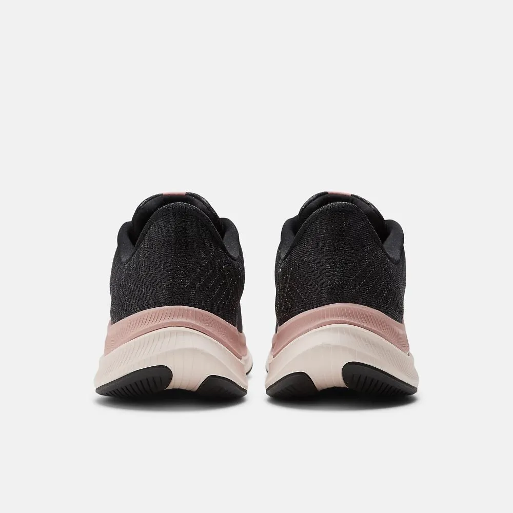 'New Balance' Women's FuelCell Propel v4 - Black / Quartz Pink